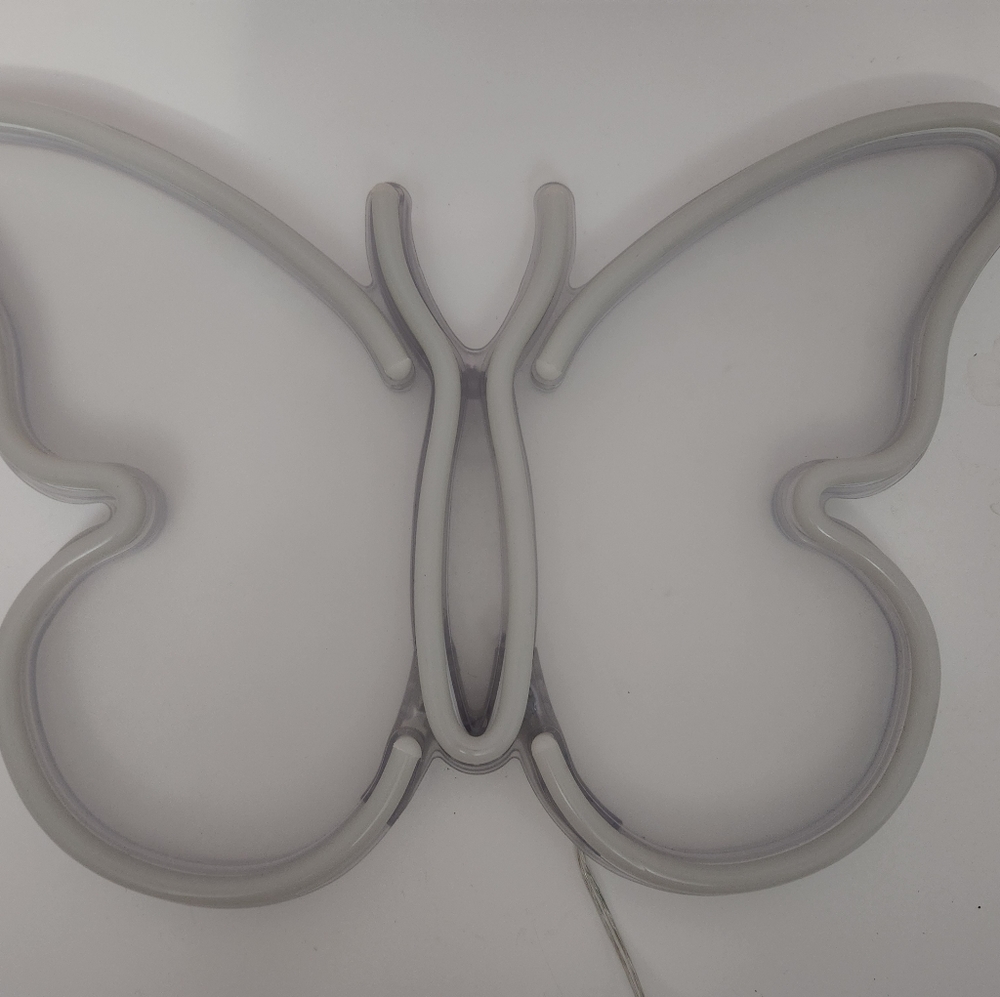 Target butterfly light